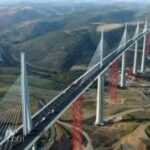 ماذا تعرف عن الجسر المعلق الرياض 1