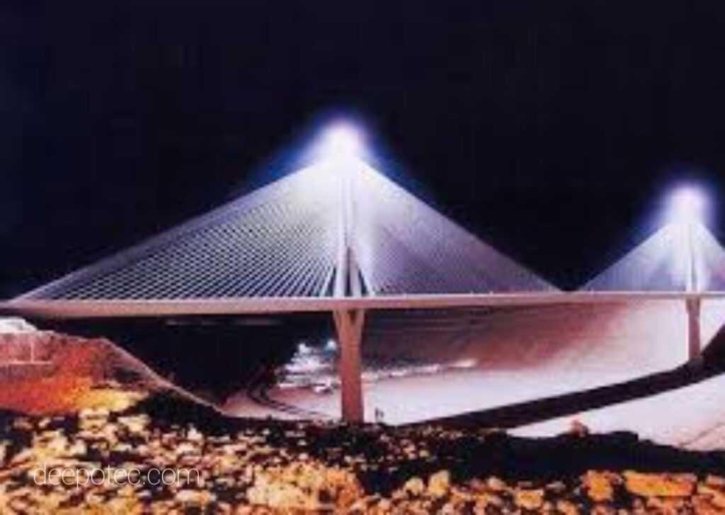 الجسر المعلق الرياض